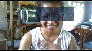 اثنين من الرجال عناق فتاة في آن واحد و اللعنة سكسي تركي سكسي كبيرة