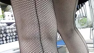 شقراء جميلة مارس الجنس من سكسي توركي قبل رجل في الغابة