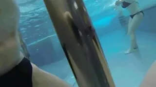 رقيقة جدا شقراء يتمتع سكسي سكسي تركي تحول جنسى مع الديوك الكبيرة